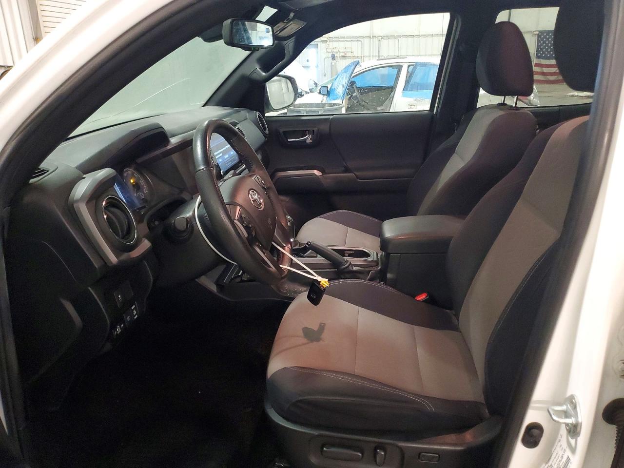 2021 TOYOTA TACOMA DOUBLE CAB photo 13