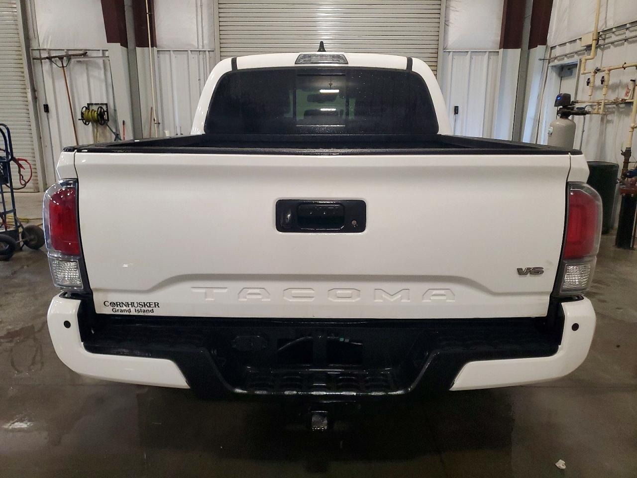 2021 TOYOTA TACOMA DOUBLE CAB photo 11