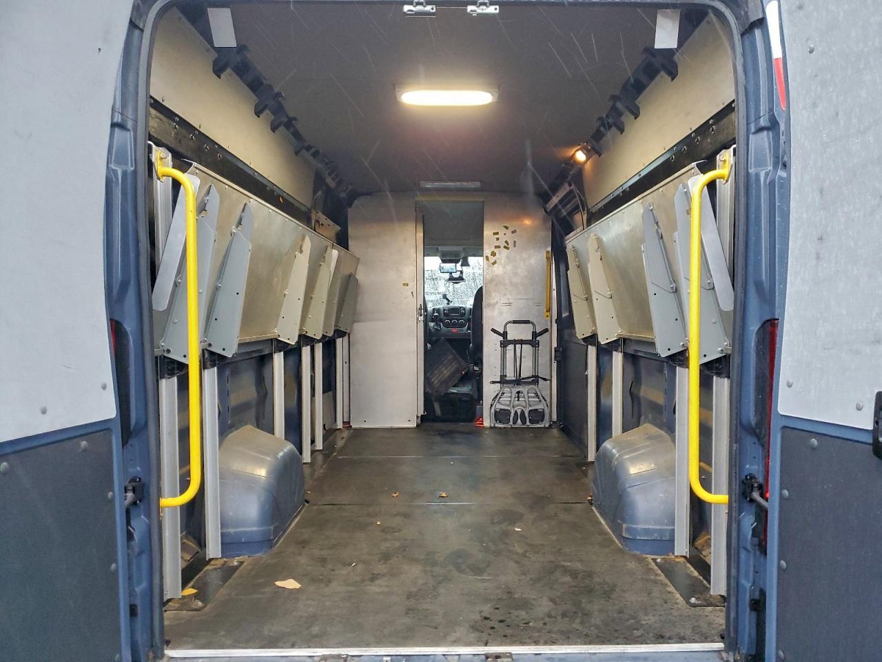 2020 RAM PROMASTER 3500 DELIVERY VAN photo 19