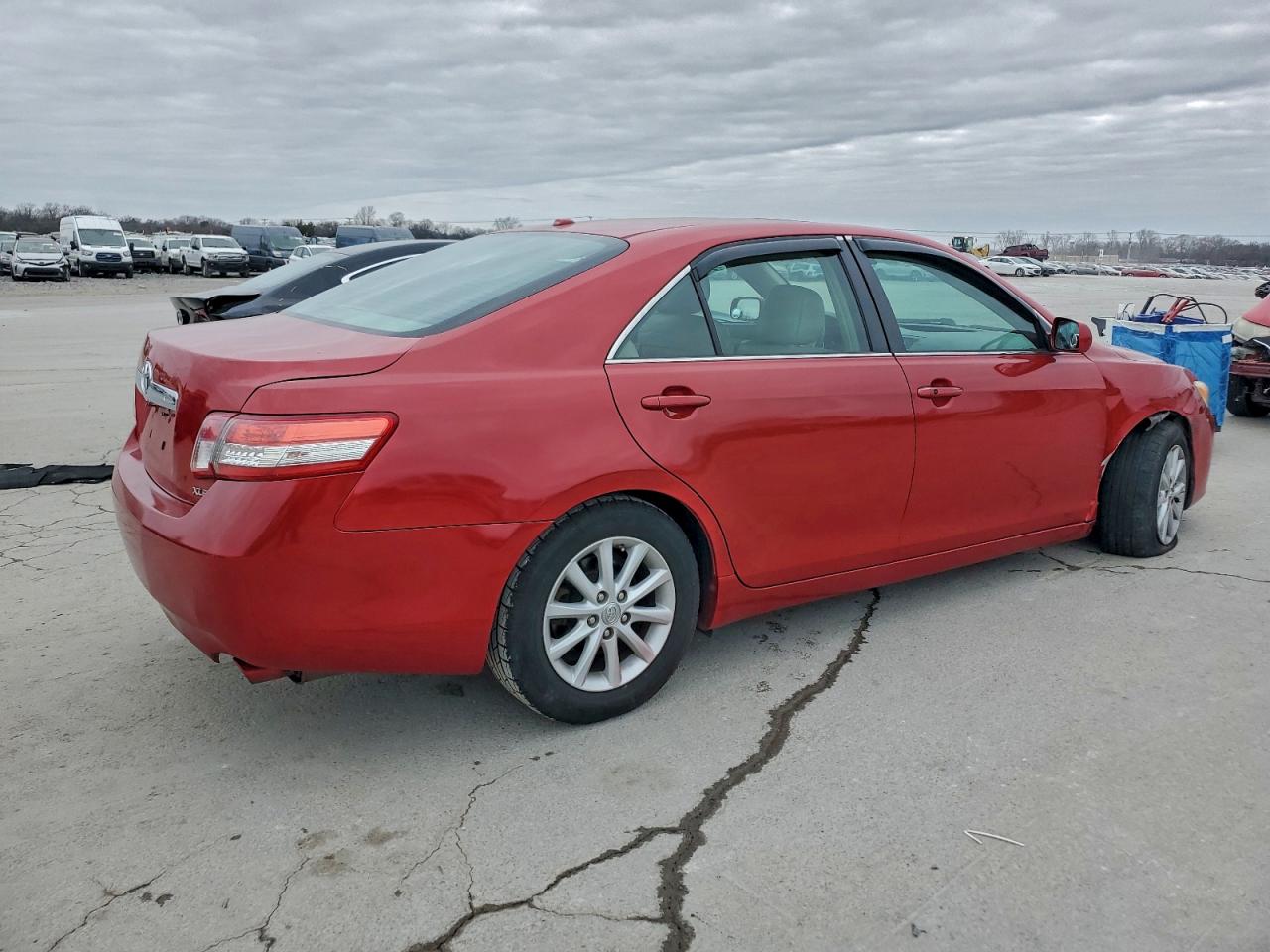 2010 TOYOTA CAMRY BASE photo 7