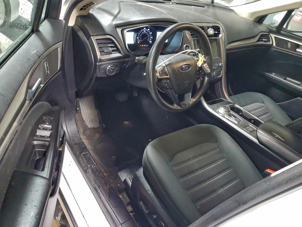 2020 FORD FUSION SE photo 15