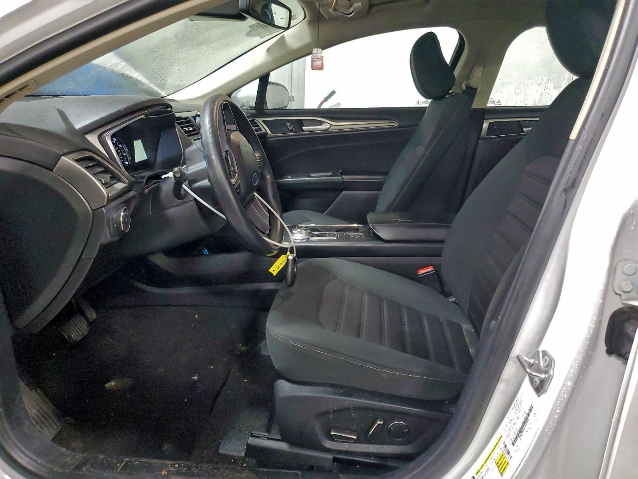 2020 FORD FUSION SE photo 13