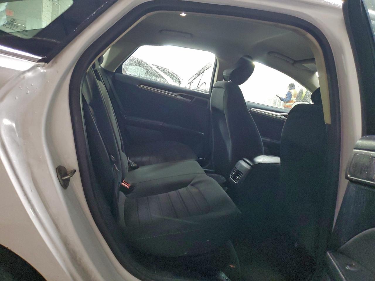 2020 FORD FUSION SE photo 19
