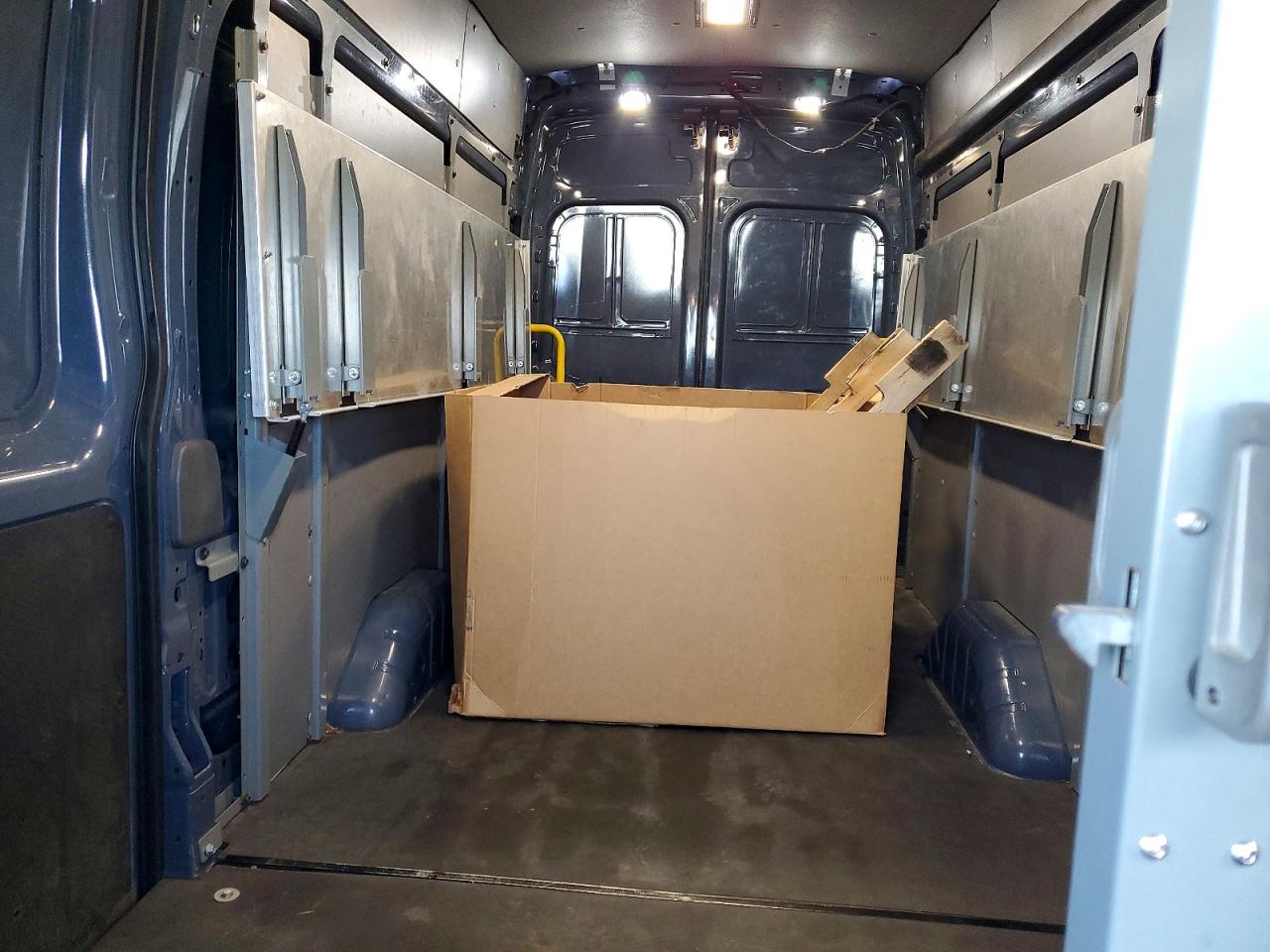 2020 FORD TRANSIT T-250 photo 10