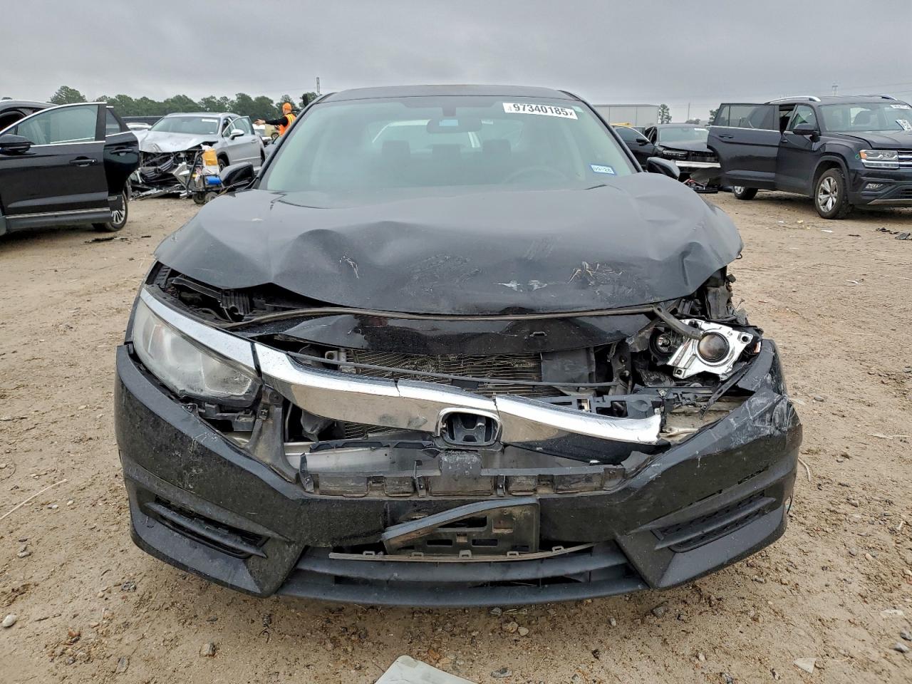 2017 HONDA CIVIC LX photo 9