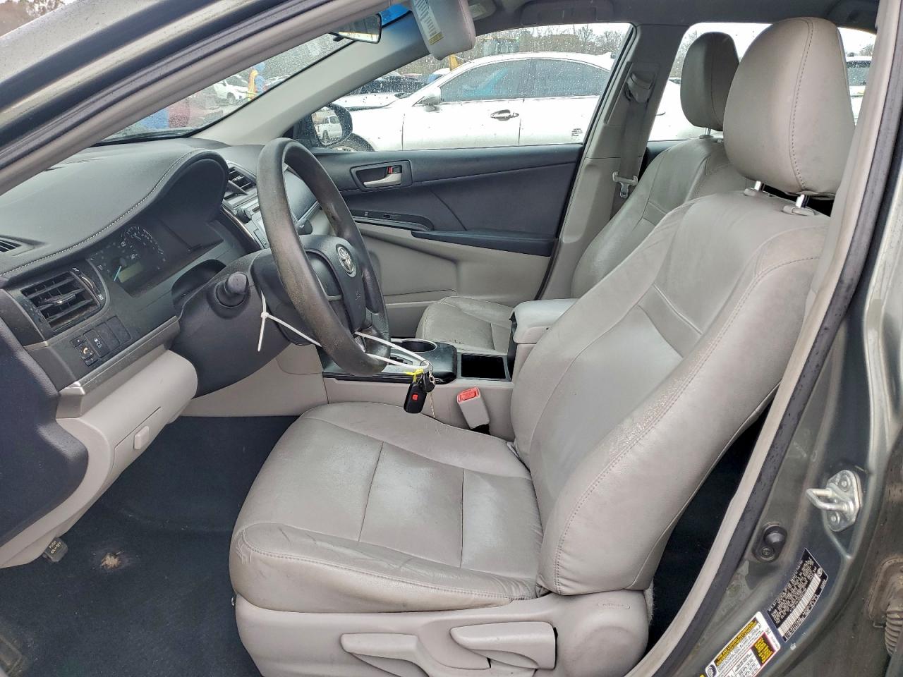 2012 TOYOTA CAMRY photo 13