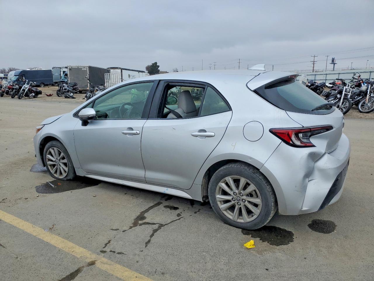 2023 TOYOTA COROLLA SE photo 3