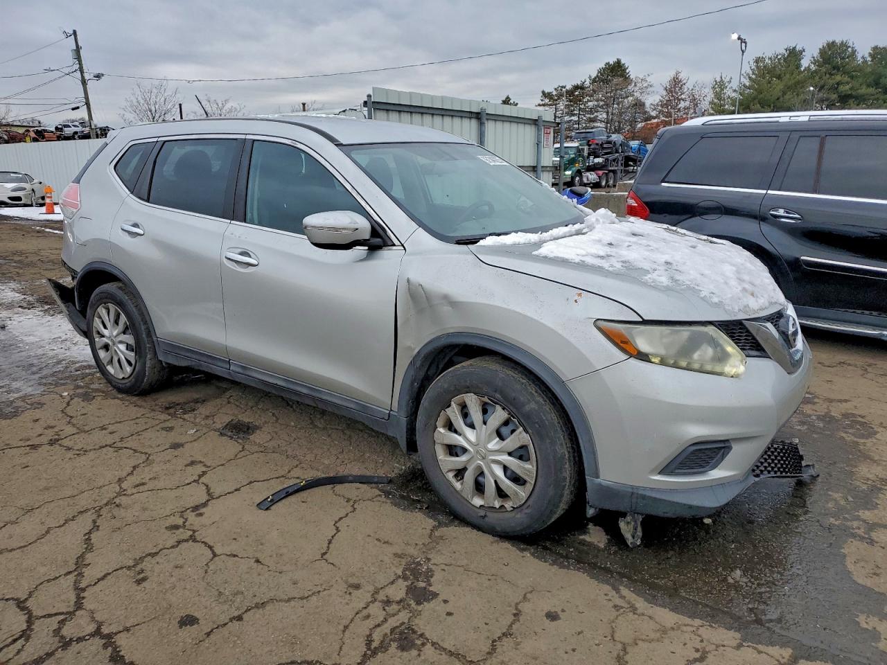 2014 NISSAN ROGUE S photo 4