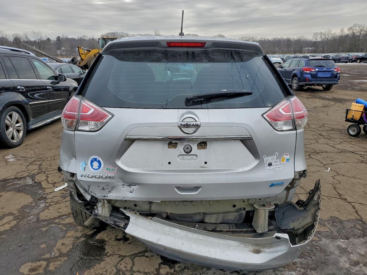 2014 NISSAN ROGUE S photo 6
