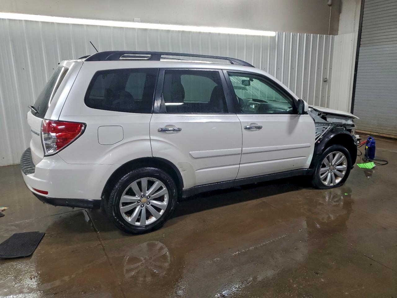 2011 SUBARU FORESTER 2.5X PREMIUM photo 5