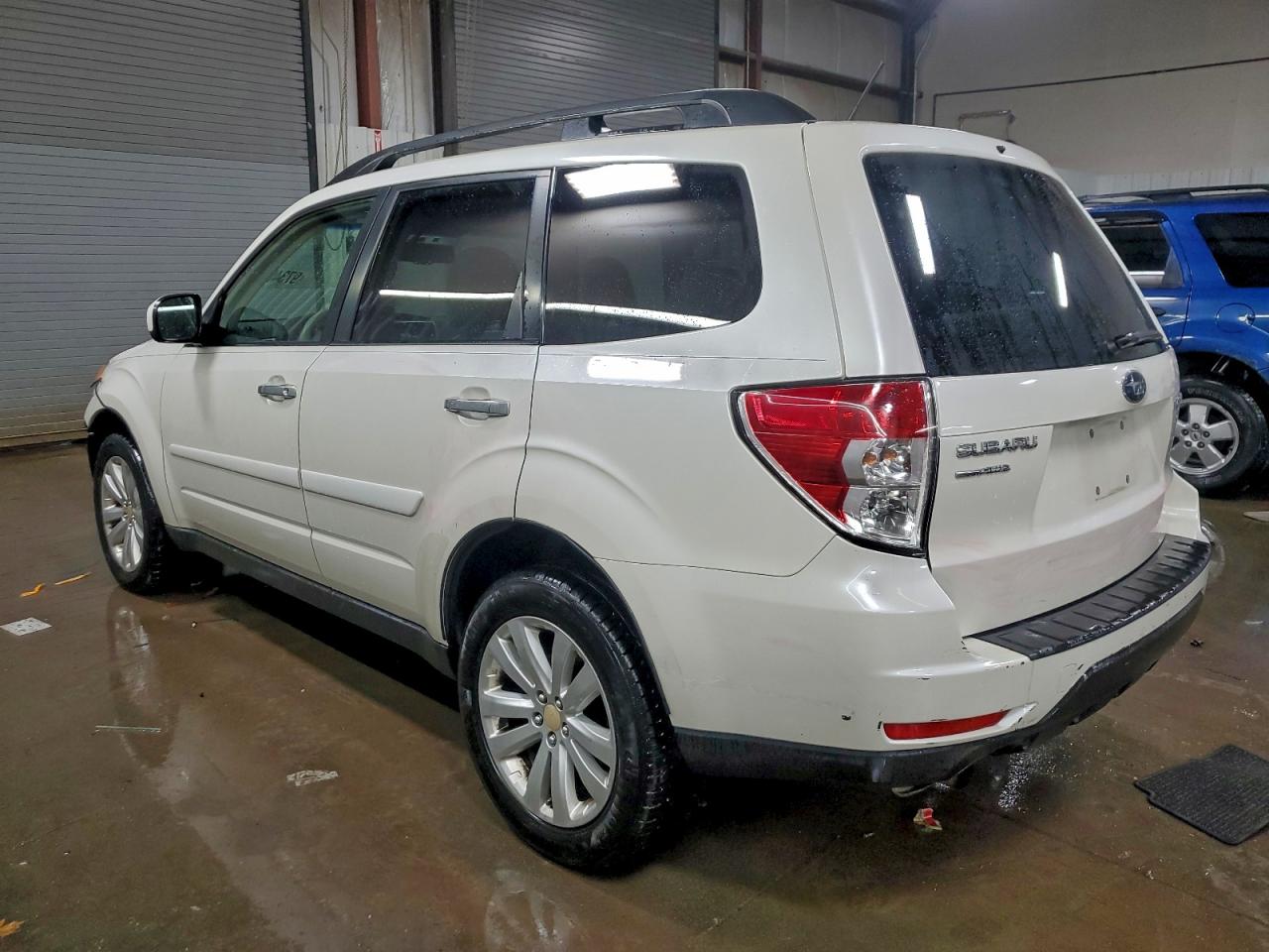 2011 SUBARU FORESTER 2.5X PREMIUM photo 3