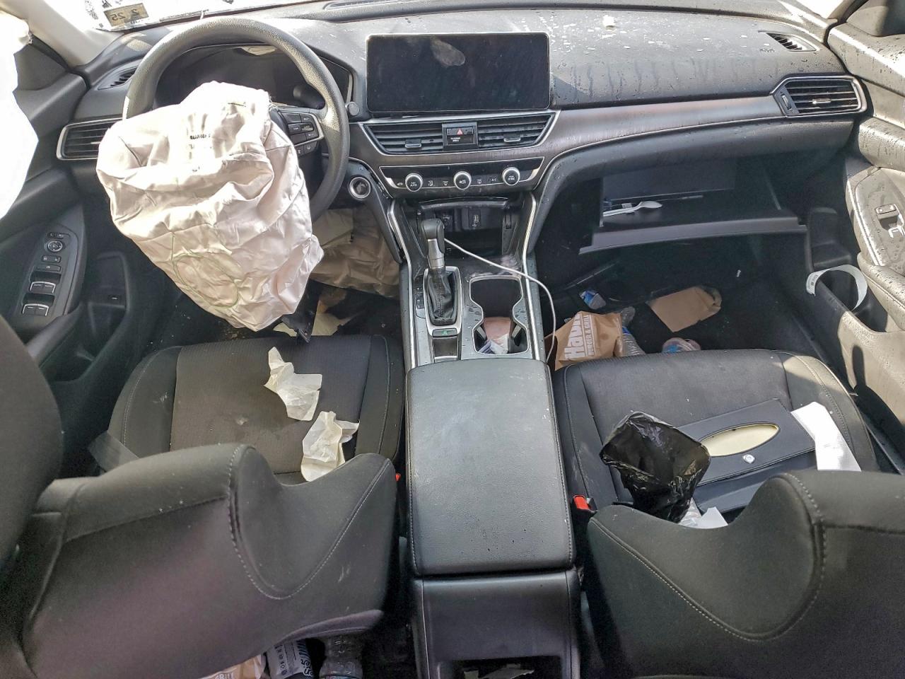 2020 HONDA ACCORD LX photo 8