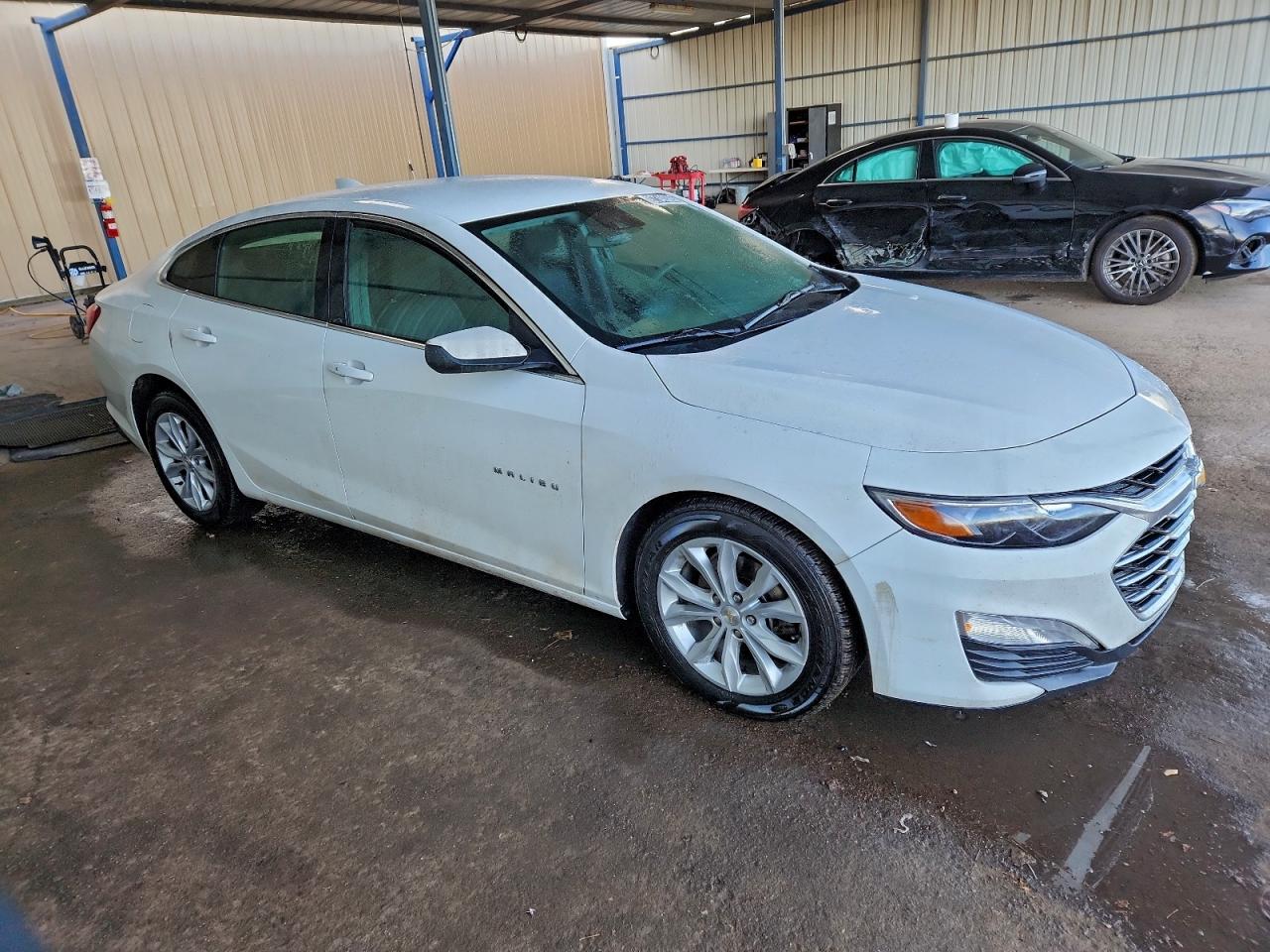 2025 CHEVROLET MALIBU LT photo 4