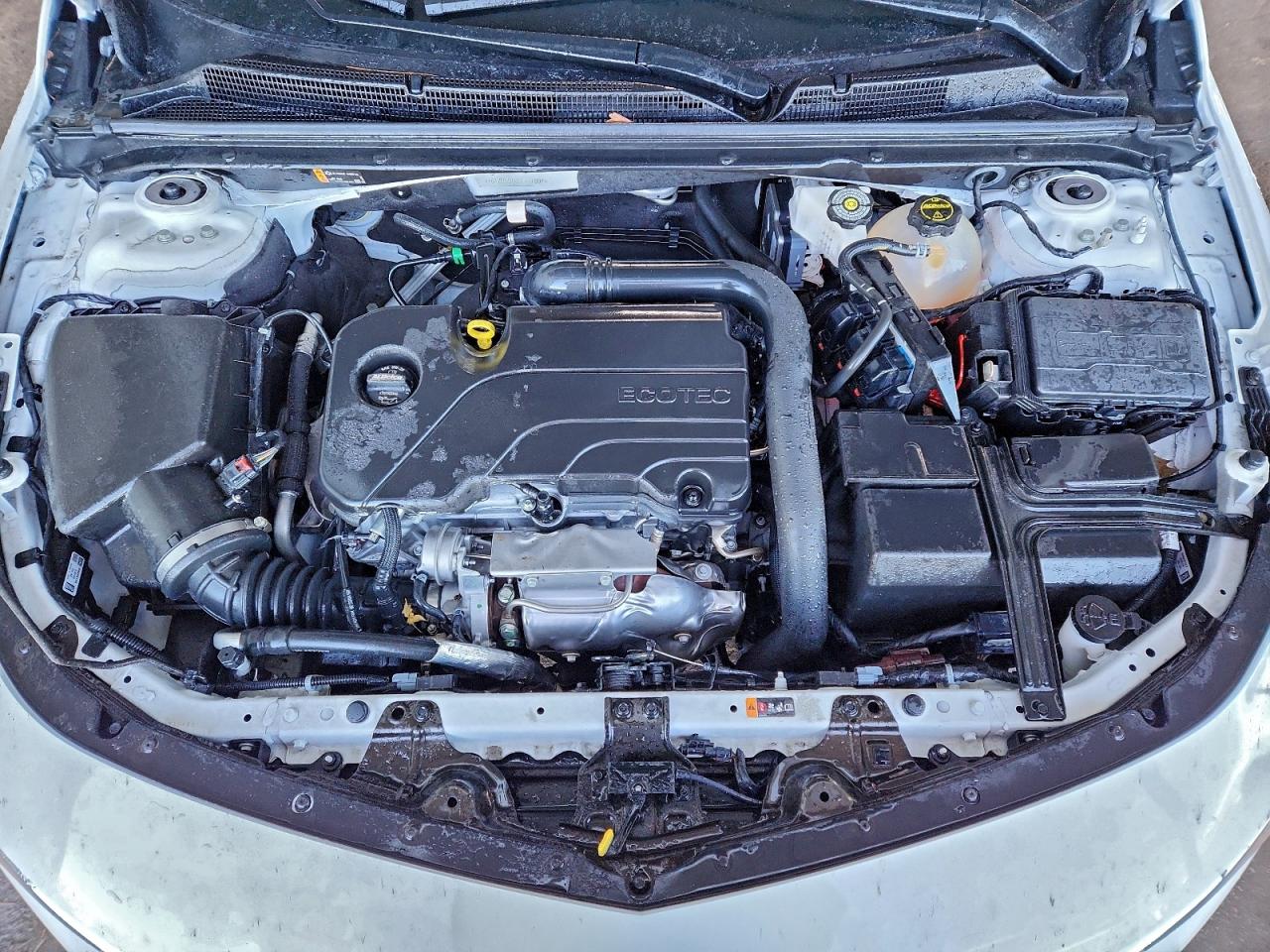 2025 CHEVROLET MALIBU LT photo 11