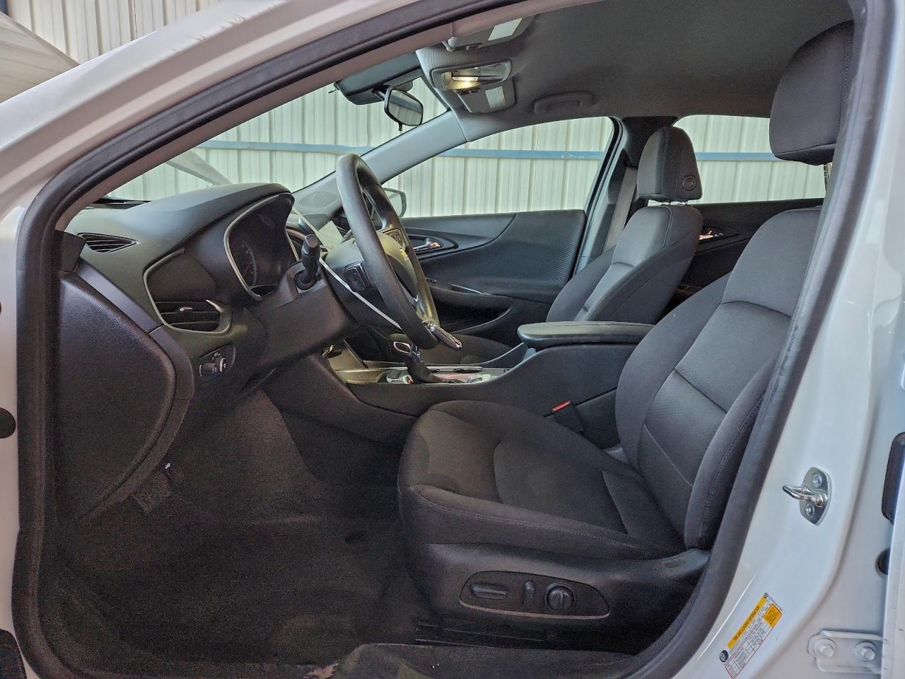 2025 CHEVROLET MALIBU LT photo 7