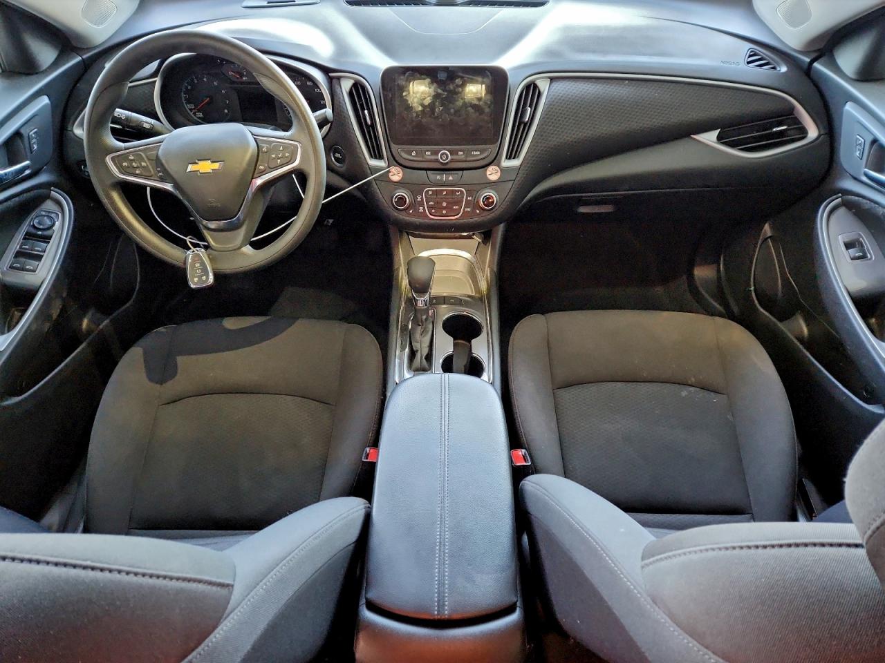 2025 CHEVROLET MALIBU LT photo 8