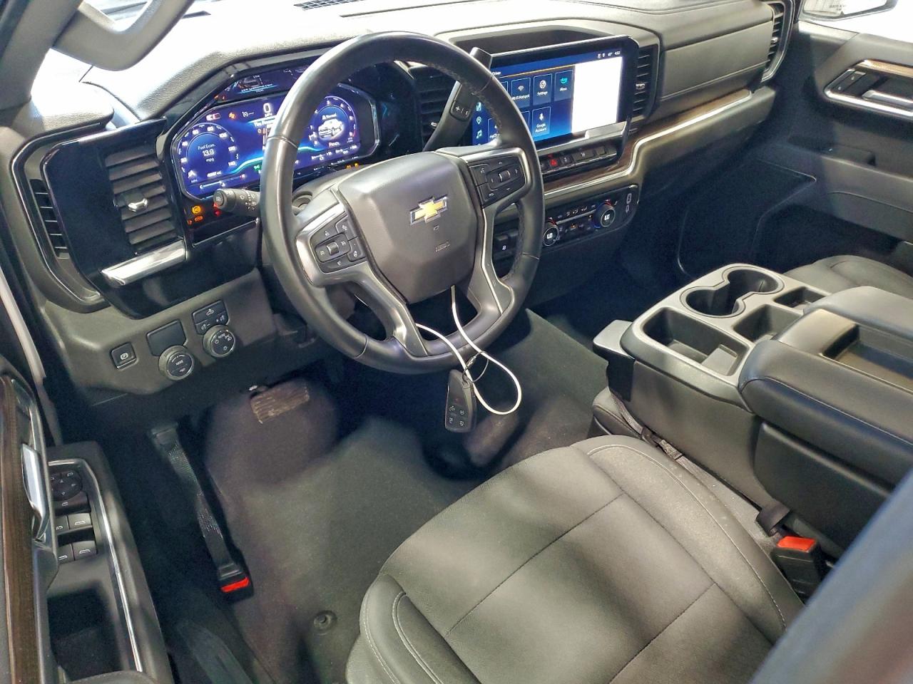2025 CHEVROLET SILVERADO C1500 LT photo 8