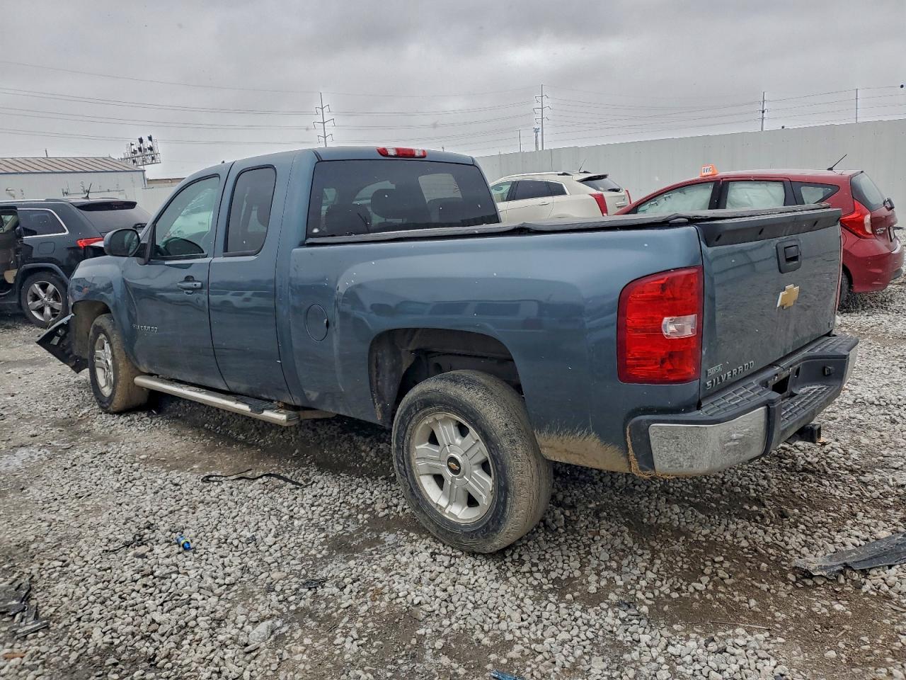 2010 CHEVROLET SILVERADO K1500 LT photo 3