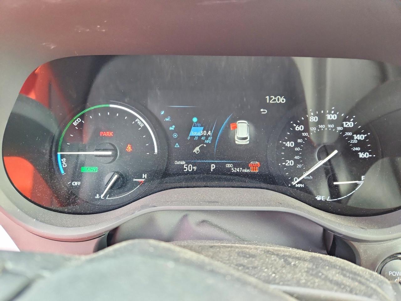 2025 TOYOTA SIENNA LE photo 17