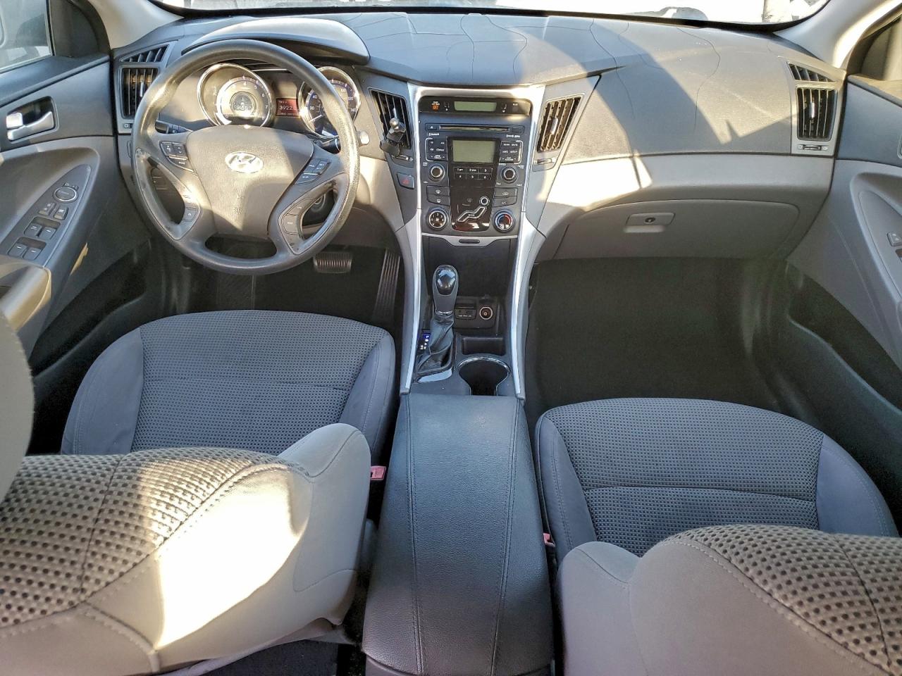 2011 HYUNDAI SONATA GLS photo 15