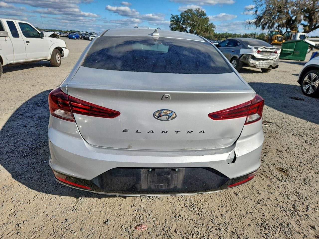 2019 HYUNDAI ELANTRA SEL photo 6