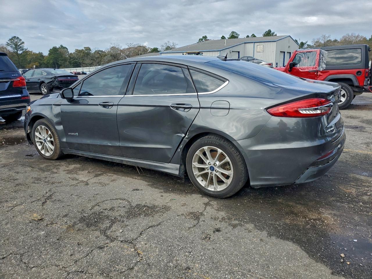 2019 FORD FUSION SE photo 4