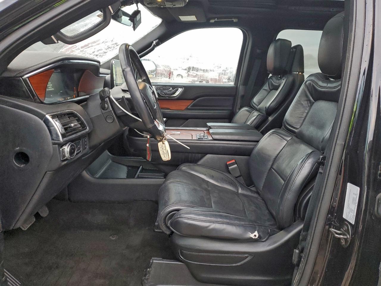 2019 LINCOLN NAVIGATOR L RESERVE photo 19