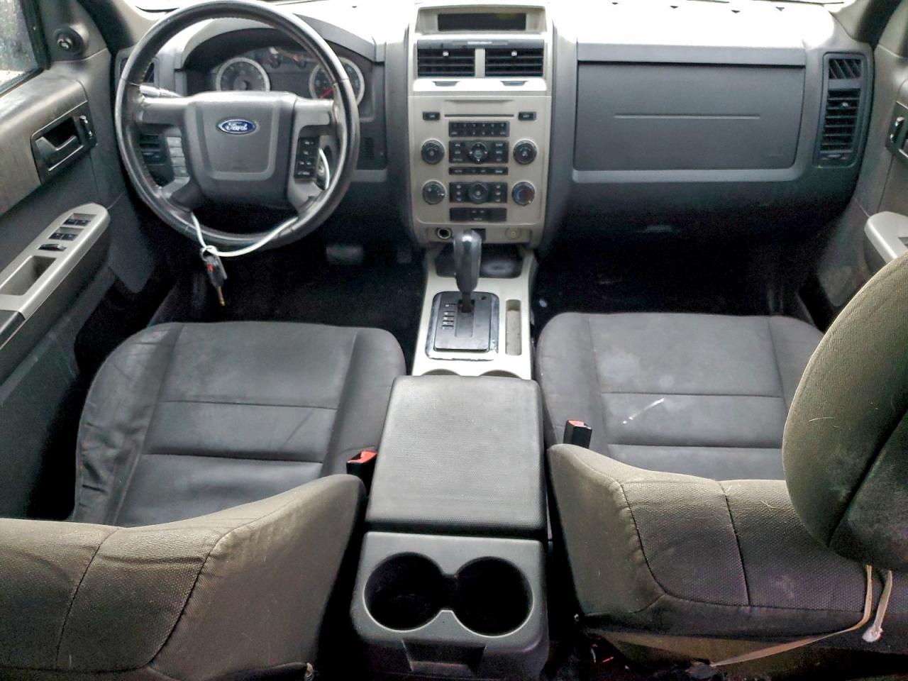 2012 FORD ESCAPE XLT photo 8