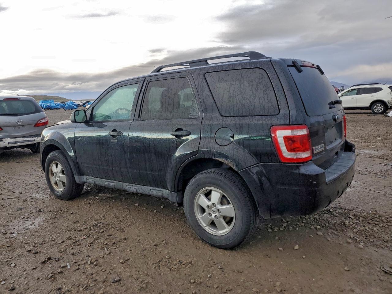2012 FORD ESCAPE XLT photo 2