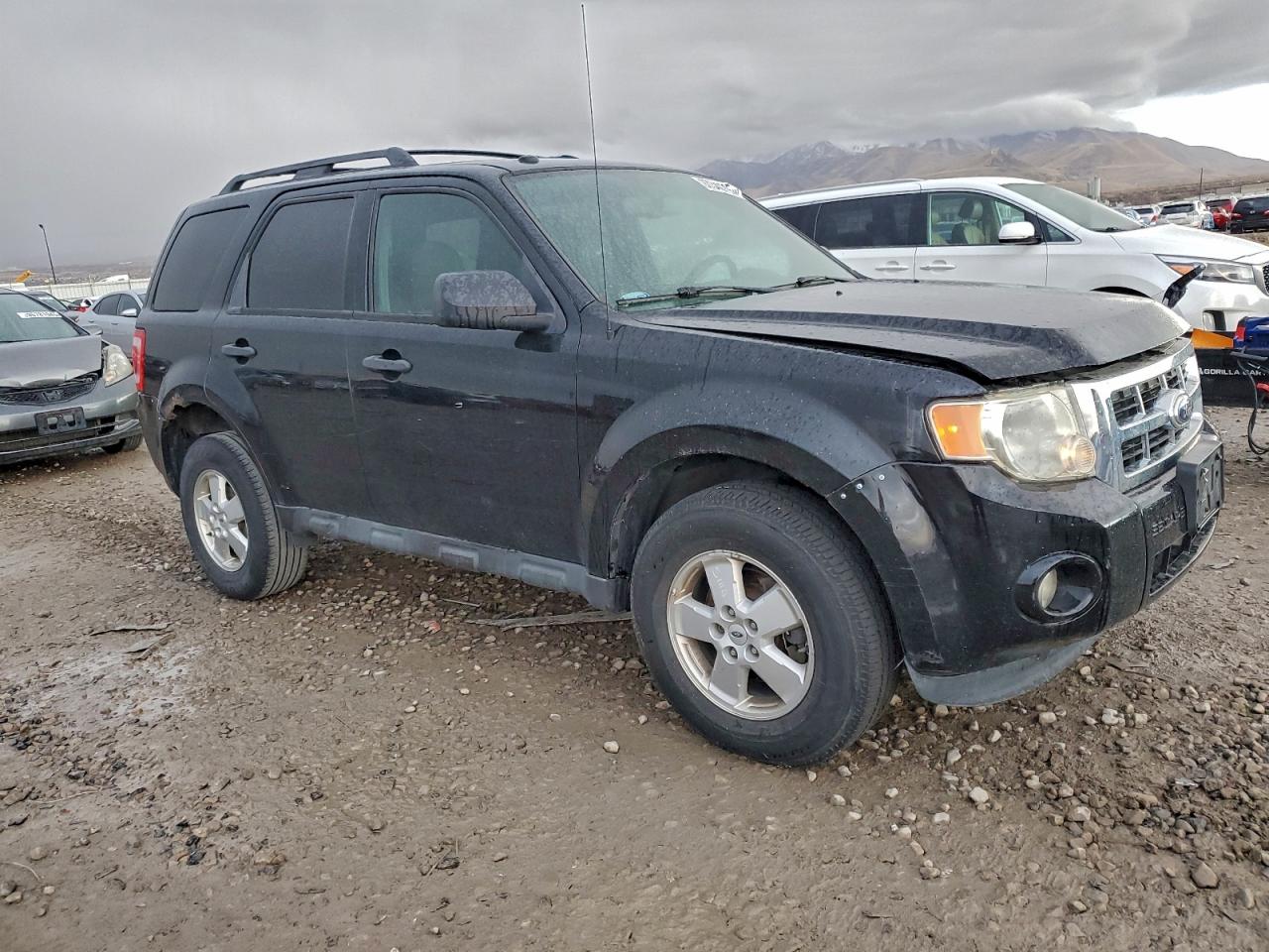 2012 FORD ESCAPE XLT photo 4