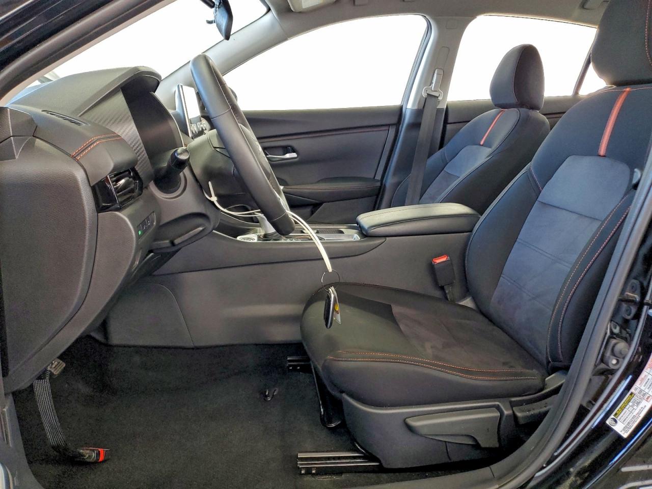 2025 NISSAN SENTRA SR photo 7