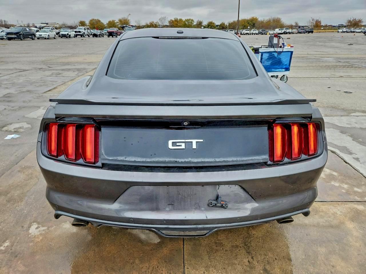 2015 FORD MUSTANG GT photo 11