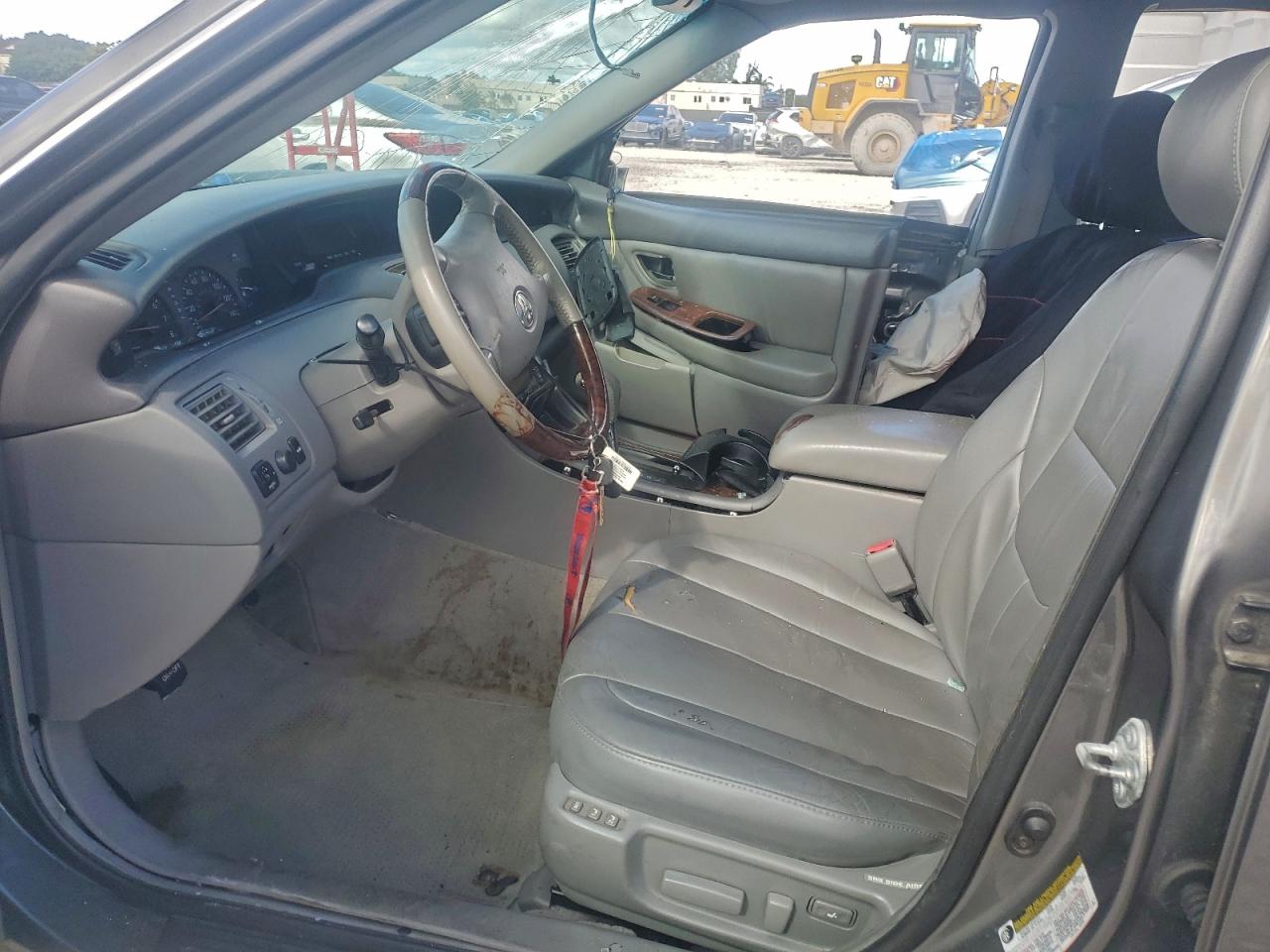 2004 TOYOTA AVALON XL photo 13