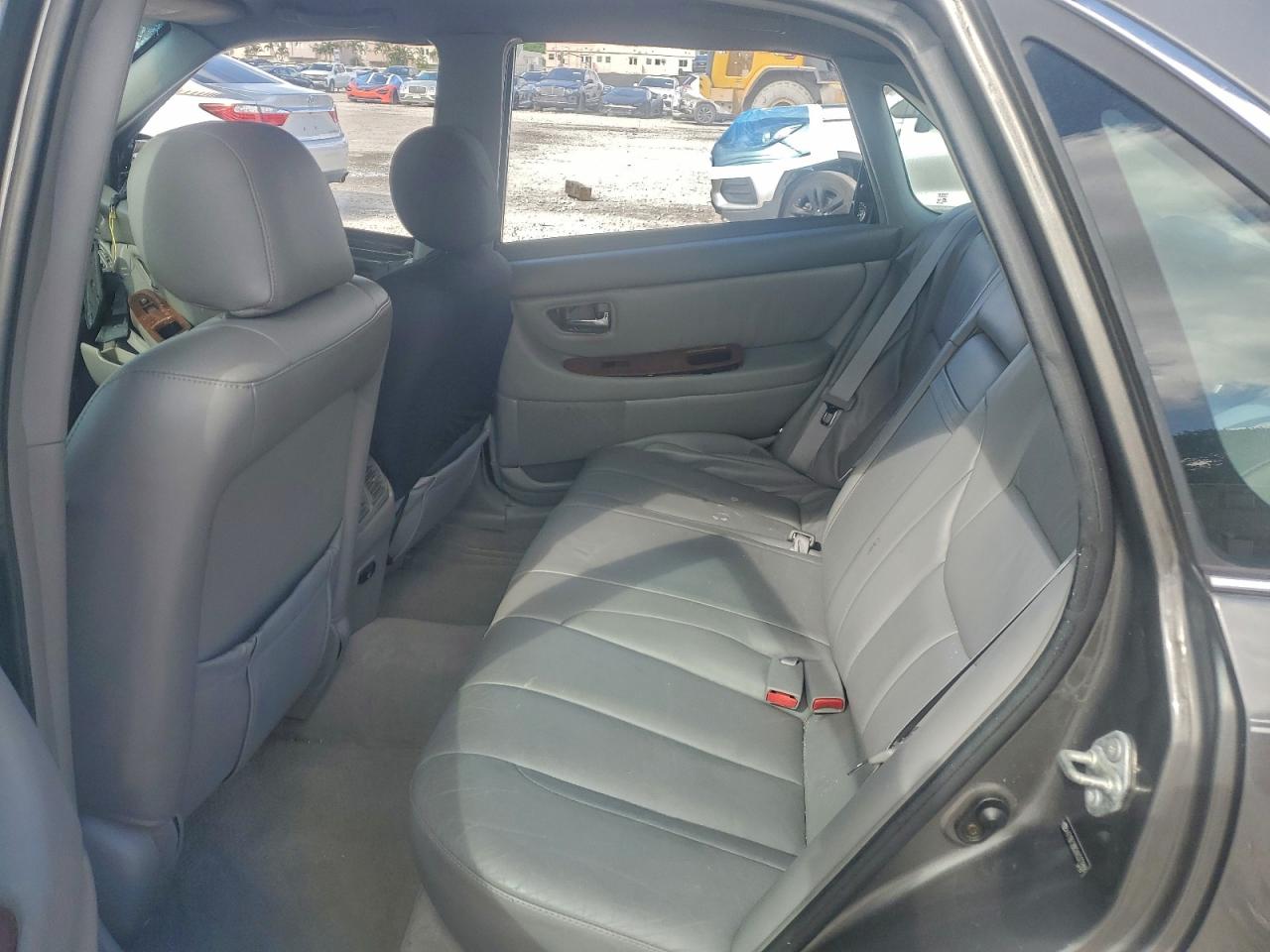 2004 TOYOTA AVALON XL photo 19
