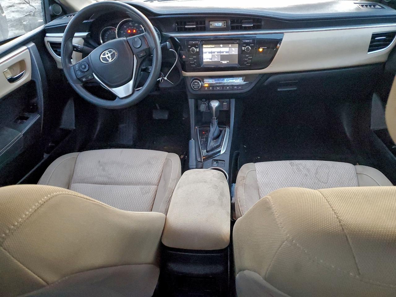2015 TOYOTA COROLLA L photo 22