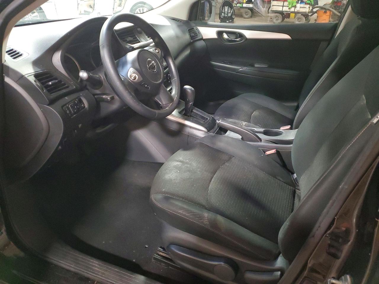 2019 NISSAN SENTRA S photo 7
