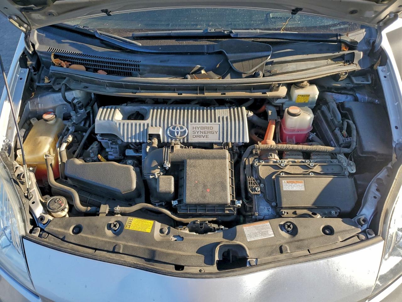 2015 TOYOTA PRIUS photo 11