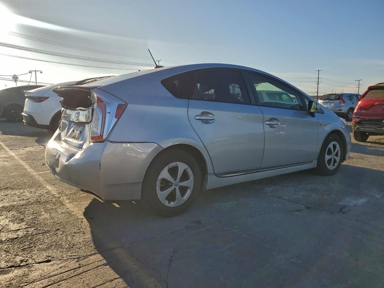 2015 TOYOTA PRIUS photo 3
