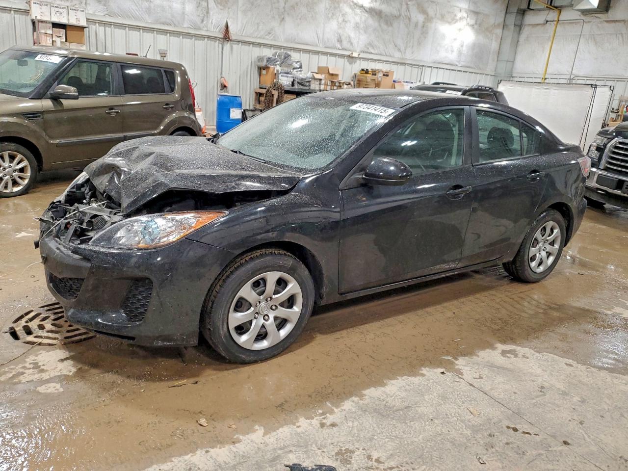 2013 MAZDA 3