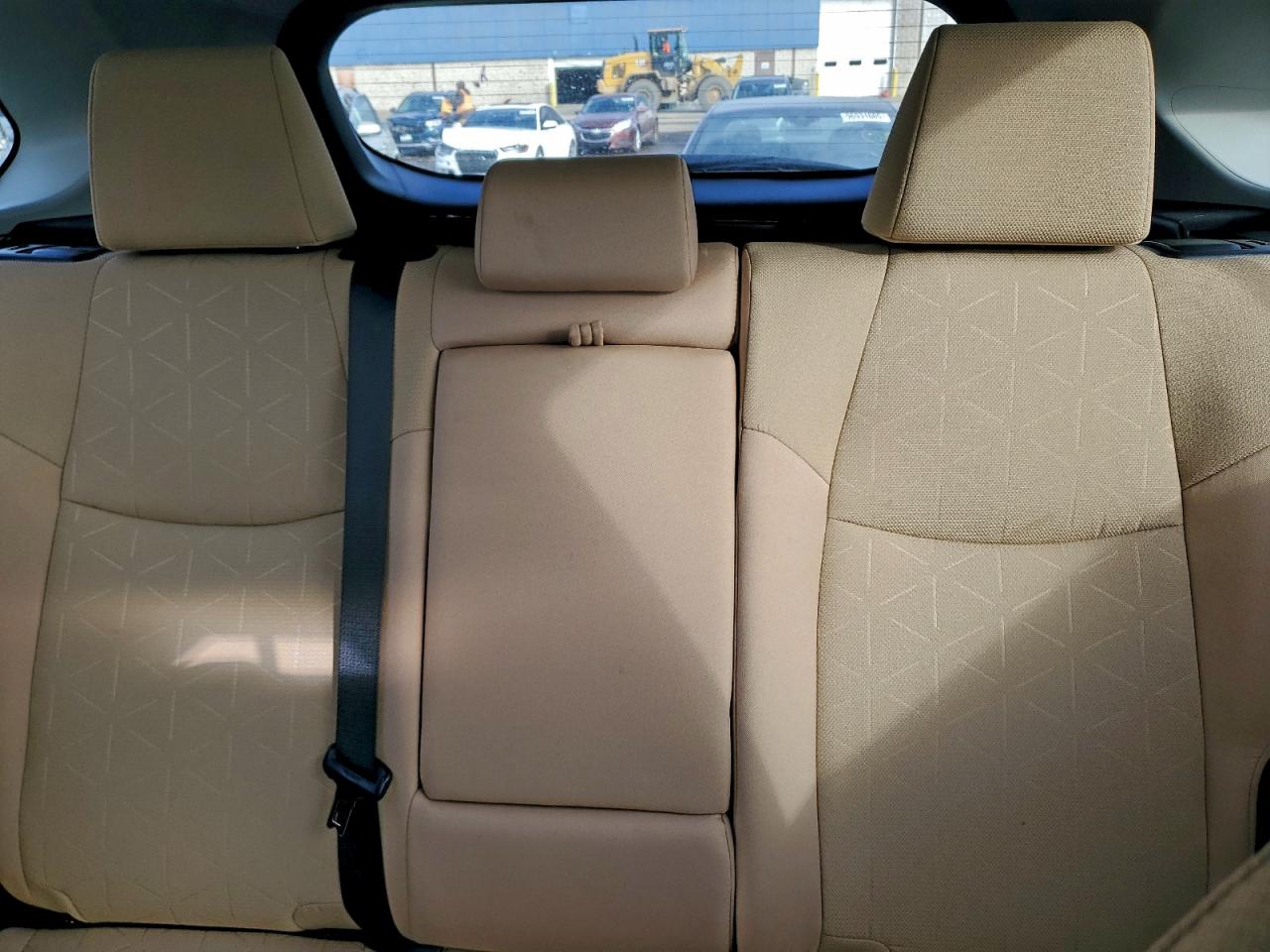 2025 TOYOTA RAV4 XLE photo 19