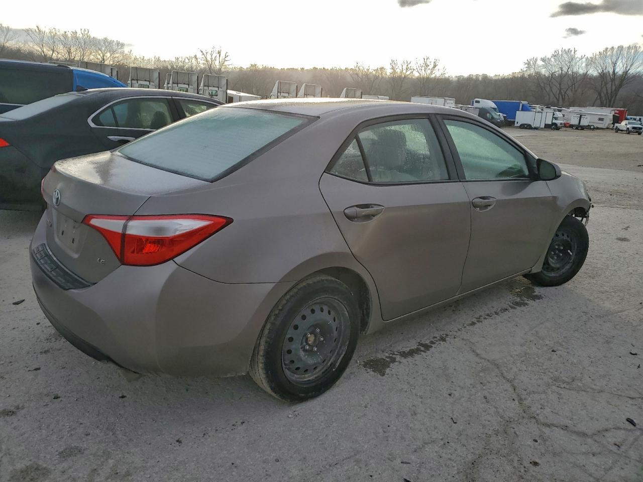 2015 TOYOTA COROLLA L photo 5