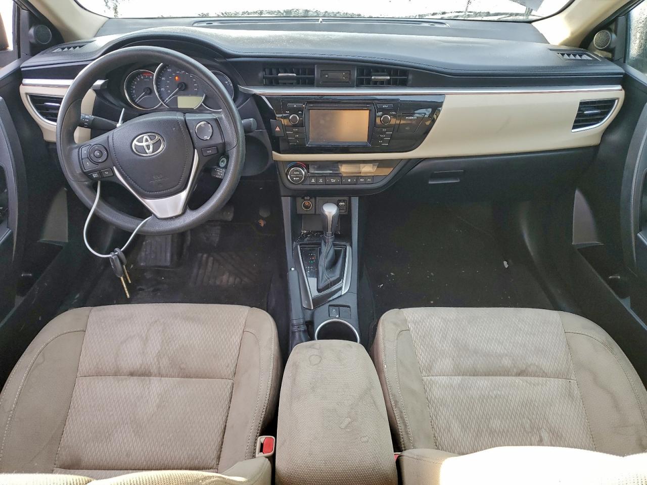 2015 TOYOTA COROLLA L photo 15