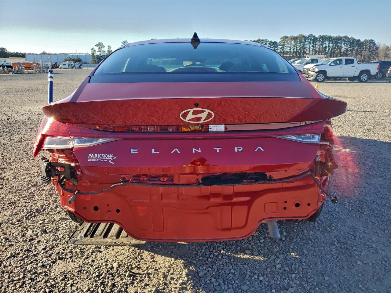 2025 HYUNDAI ELANTRA SEL photo 11
