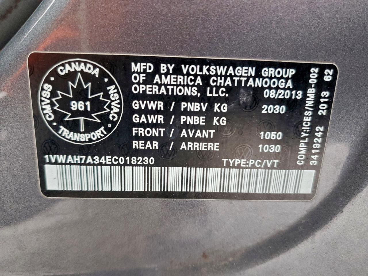 2014 VOLKSWAGEN PASSAT S photo 12