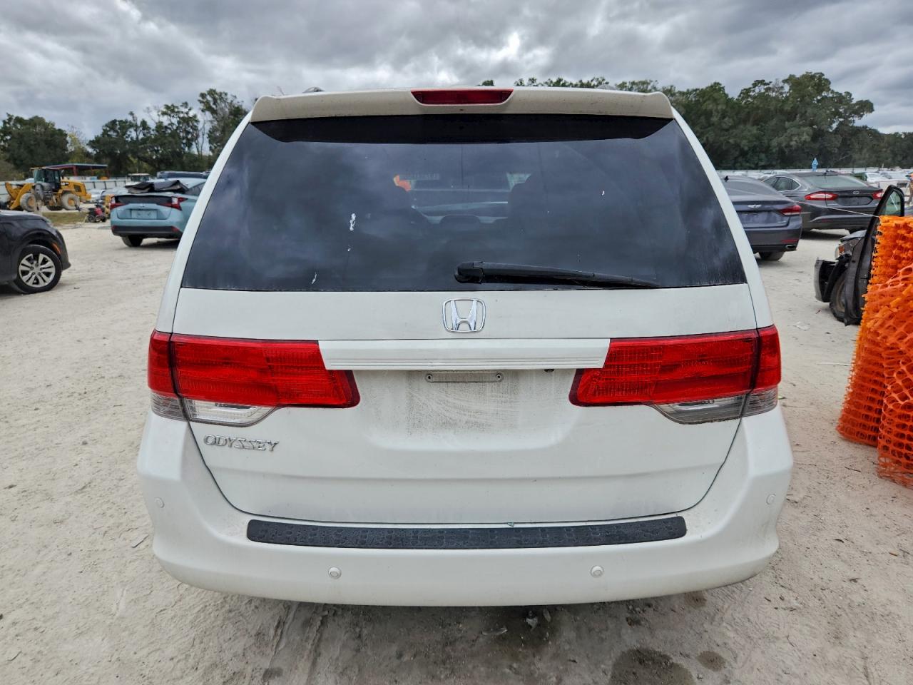 2010 HONDA ODYSSEY EXL photo 11