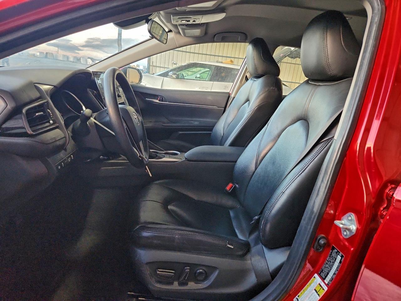 2023 TOYOTA CAMRY LE photo 19