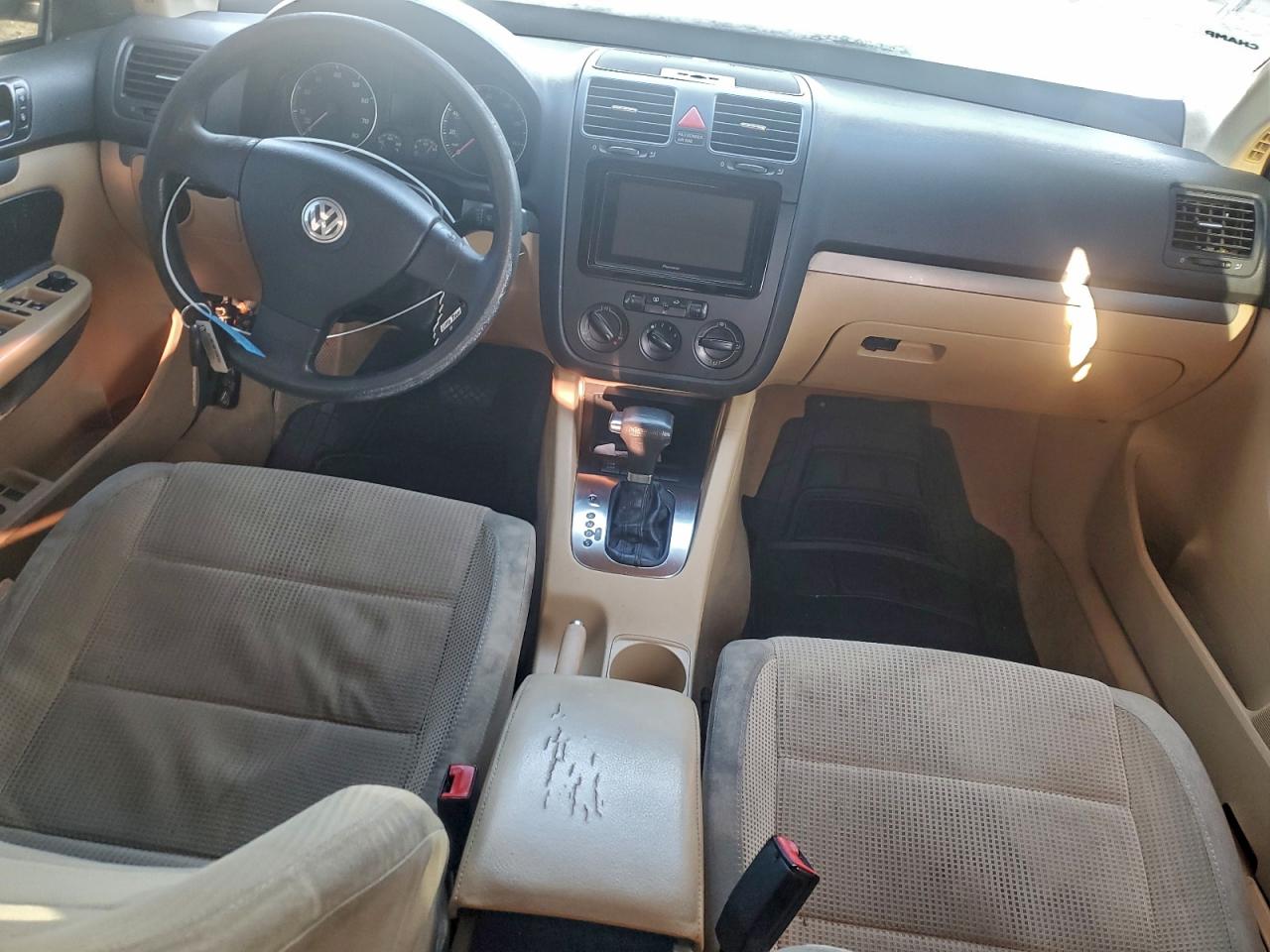 2009 VOLKSWAGEN JETTA S photo 8