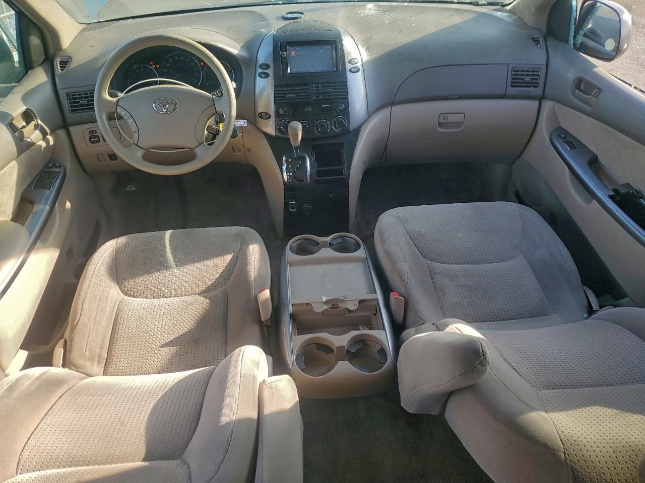 2007 TOYOTA SIENNA CE photo 15