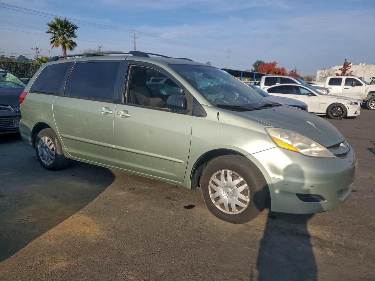 2007 TOYOTA SIENNA CE photo 7