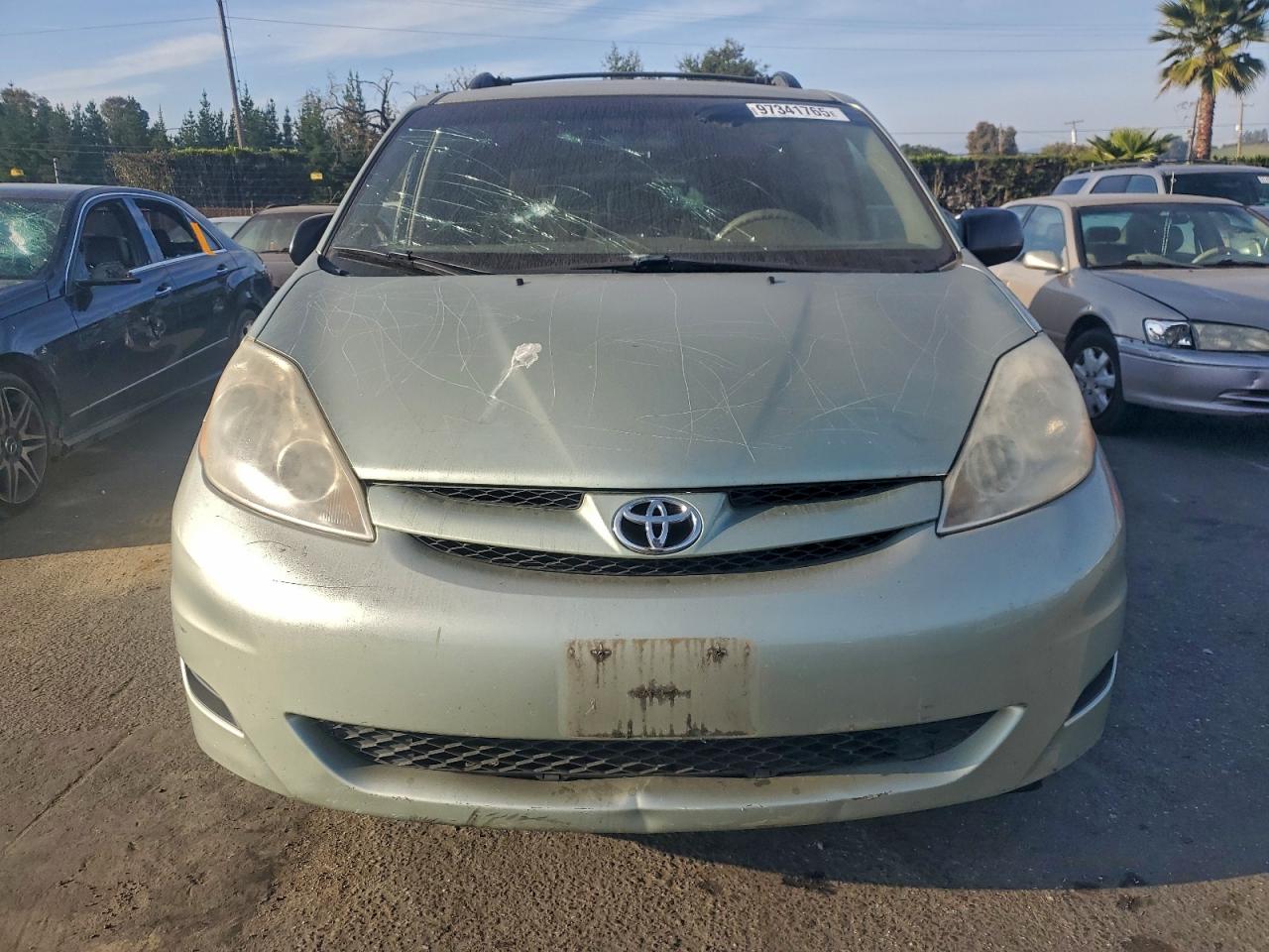 2007 TOYOTA SIENNA CE photo 9